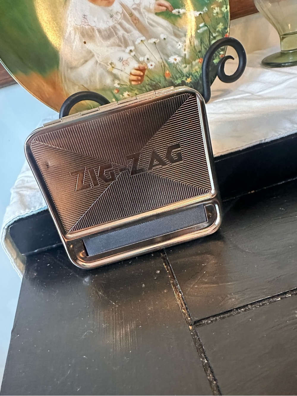 Zig Zag Roller With Storage